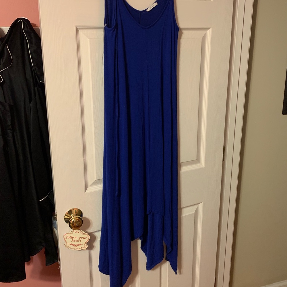 Flowy midi dress